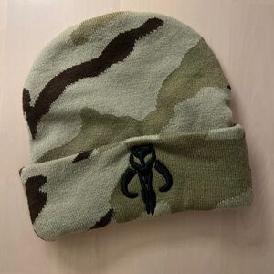 Heroes & Villains Star Wars Mandalorian Camo Beanie OS